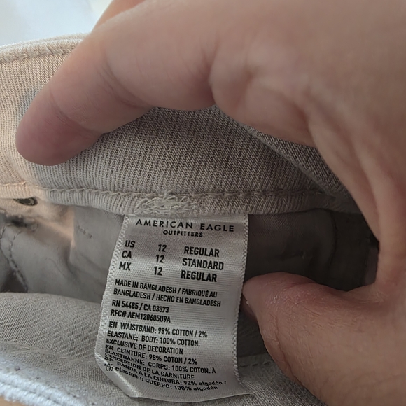 Distressed Beige Jeans - Picture 8 of 10